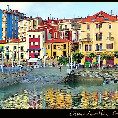 En El Casco Antiguo De La Ciudad